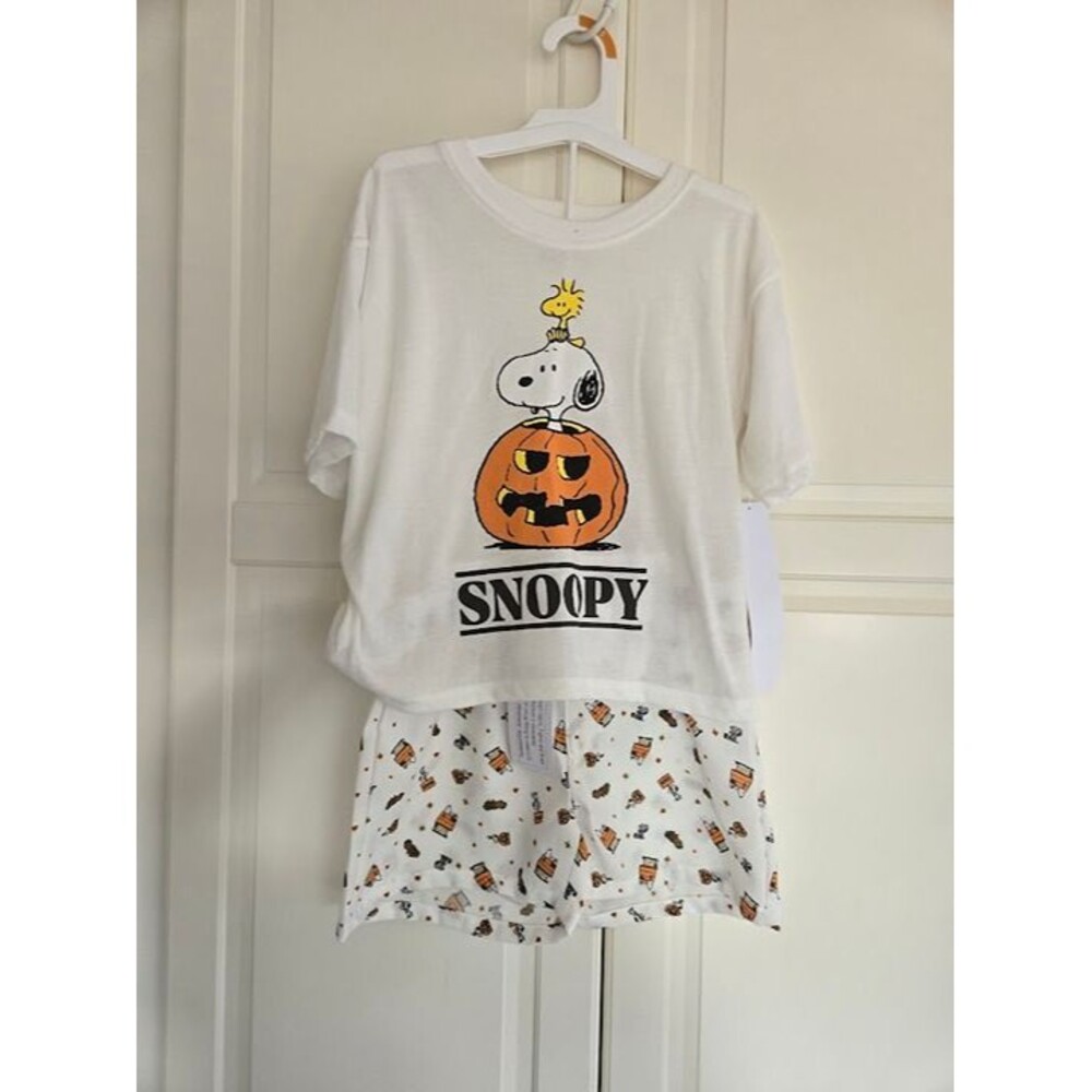 Peanuts Snoopy Halloween Pajama Set - Girls size 6/7 NEW with tags